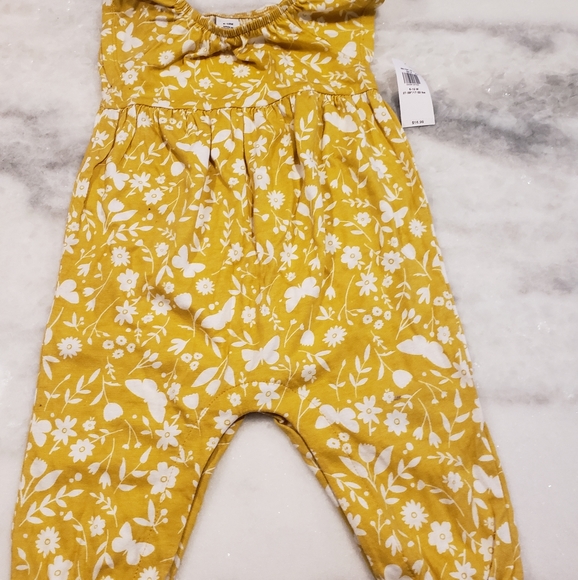 Old navy one piece - Picture 1 of 1